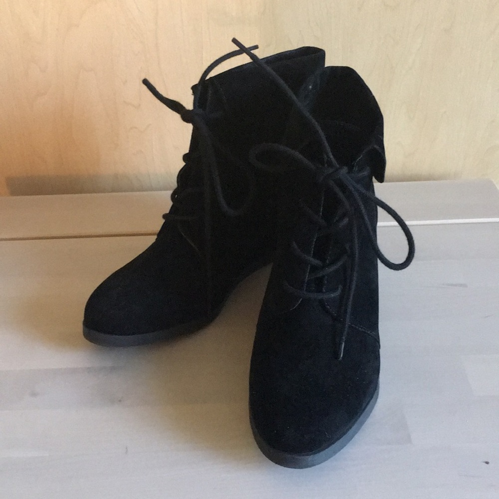 Madden girl wedges